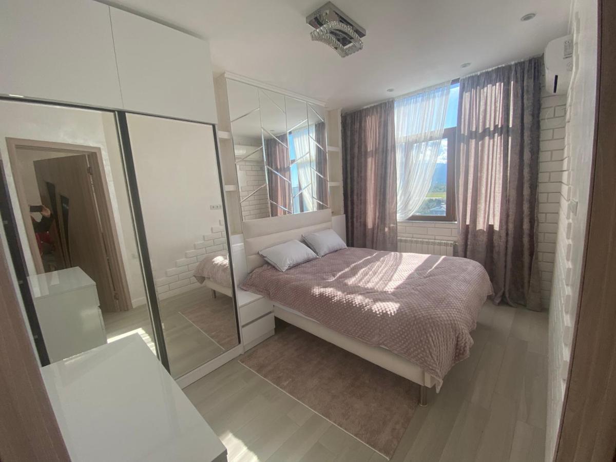Jasmine Apartment In New Bulvar Batumi Kültér fotó
